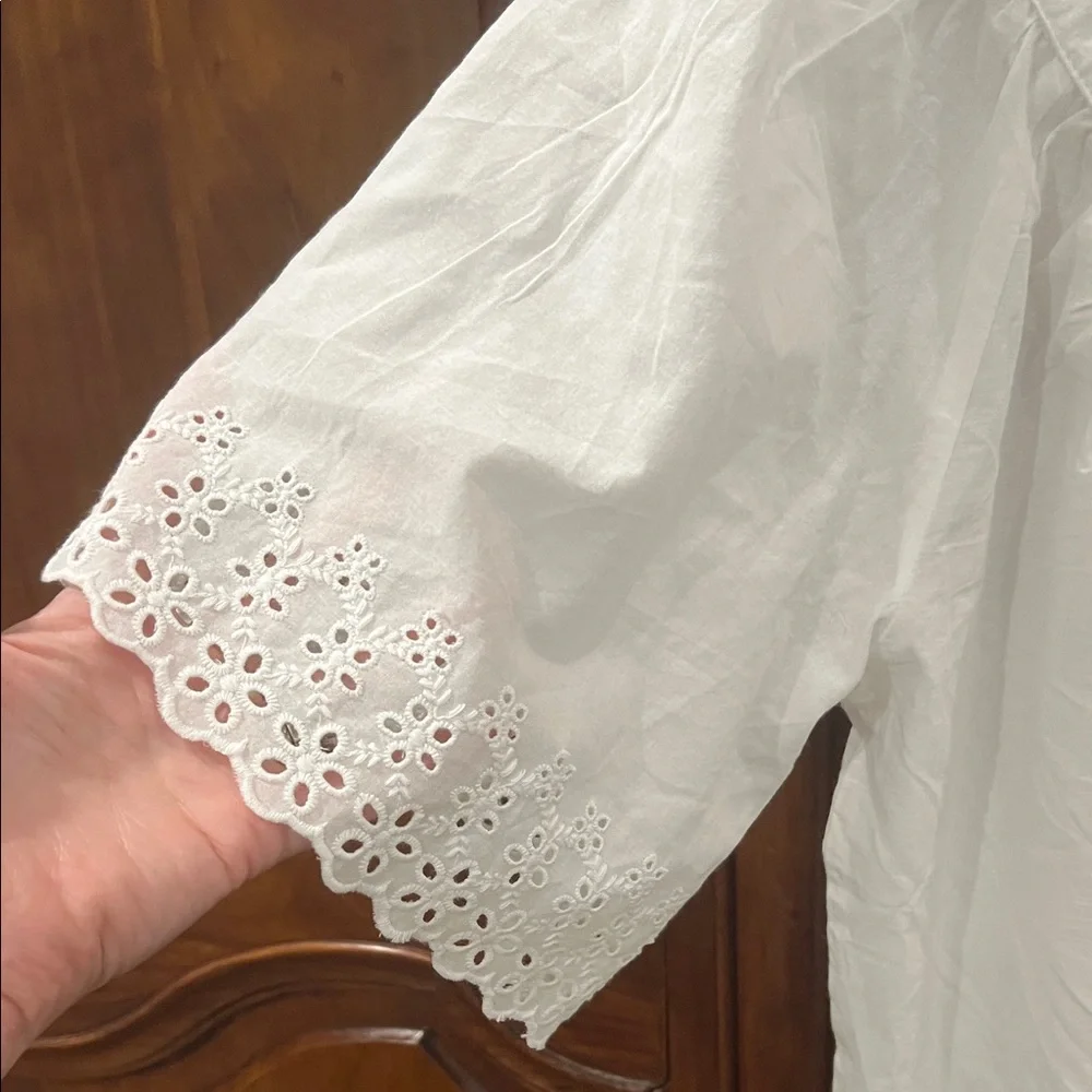 Storia Off White Eyelet Blouse - Picture 5 of 9